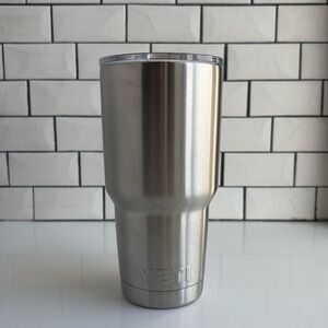 Yeti Rambler 30 oz Tumbler